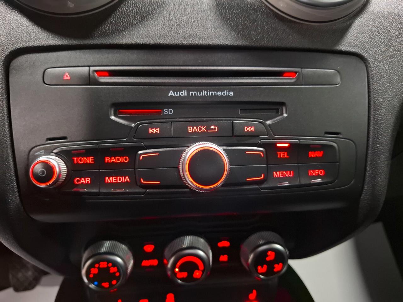 Audi A1 1.6 TDI 3 porte Neopatentato