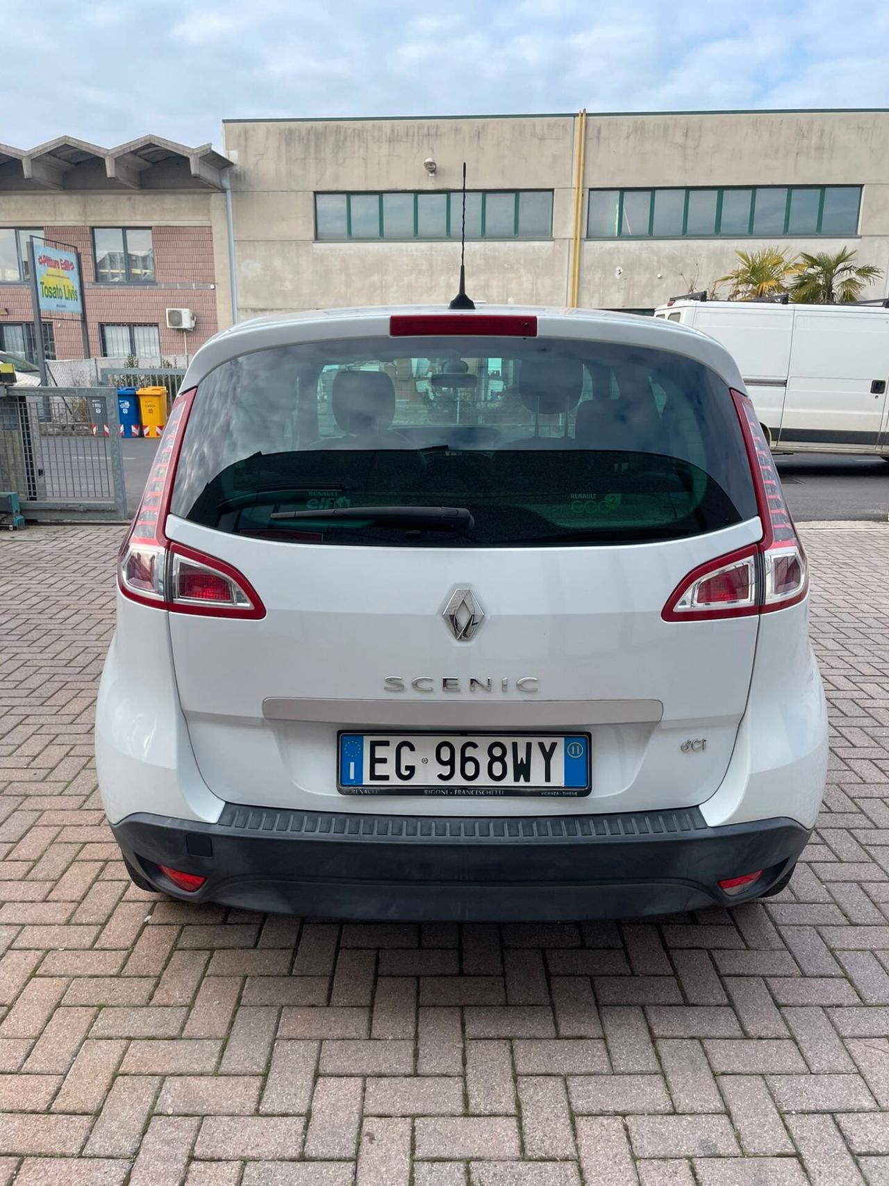 Renault Scenic X-Mod 1.5 dCi 110CV Luxe Ok neopatentati