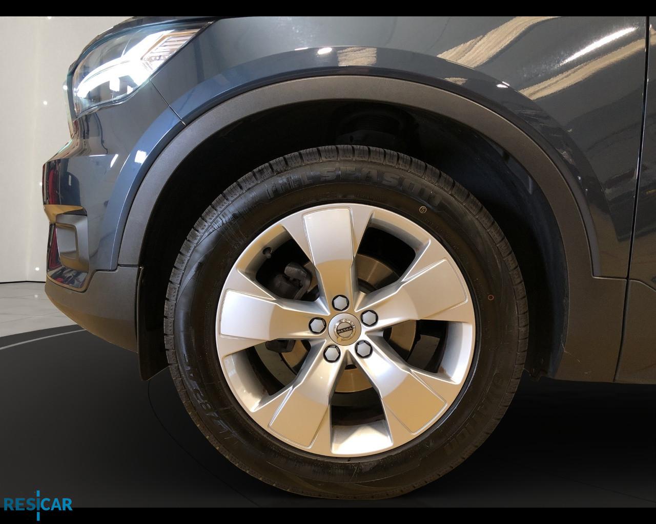 VOLVO XC40 1.5 t3 Momentum Pro 163cv auto my21