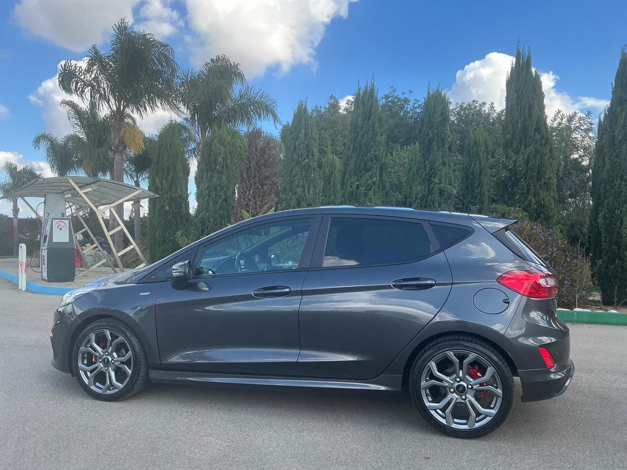 FORD FIESTA 1.5 TDCI ST LINE 85 CV 2018 GARANZIA 12 MESI