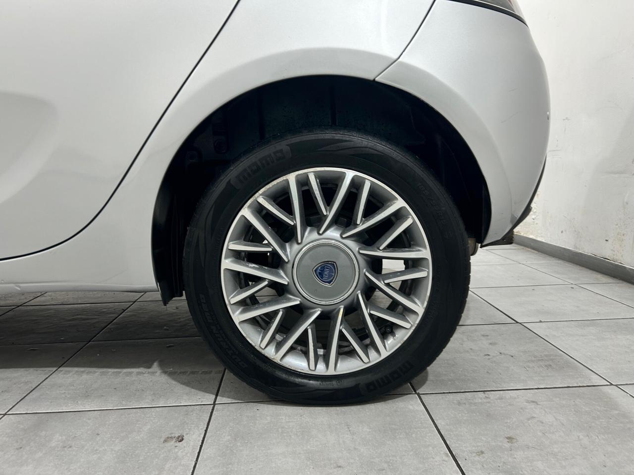 Lancia Ypsilon 1.2 69 CV 5 porte GPL Ecochic Gold