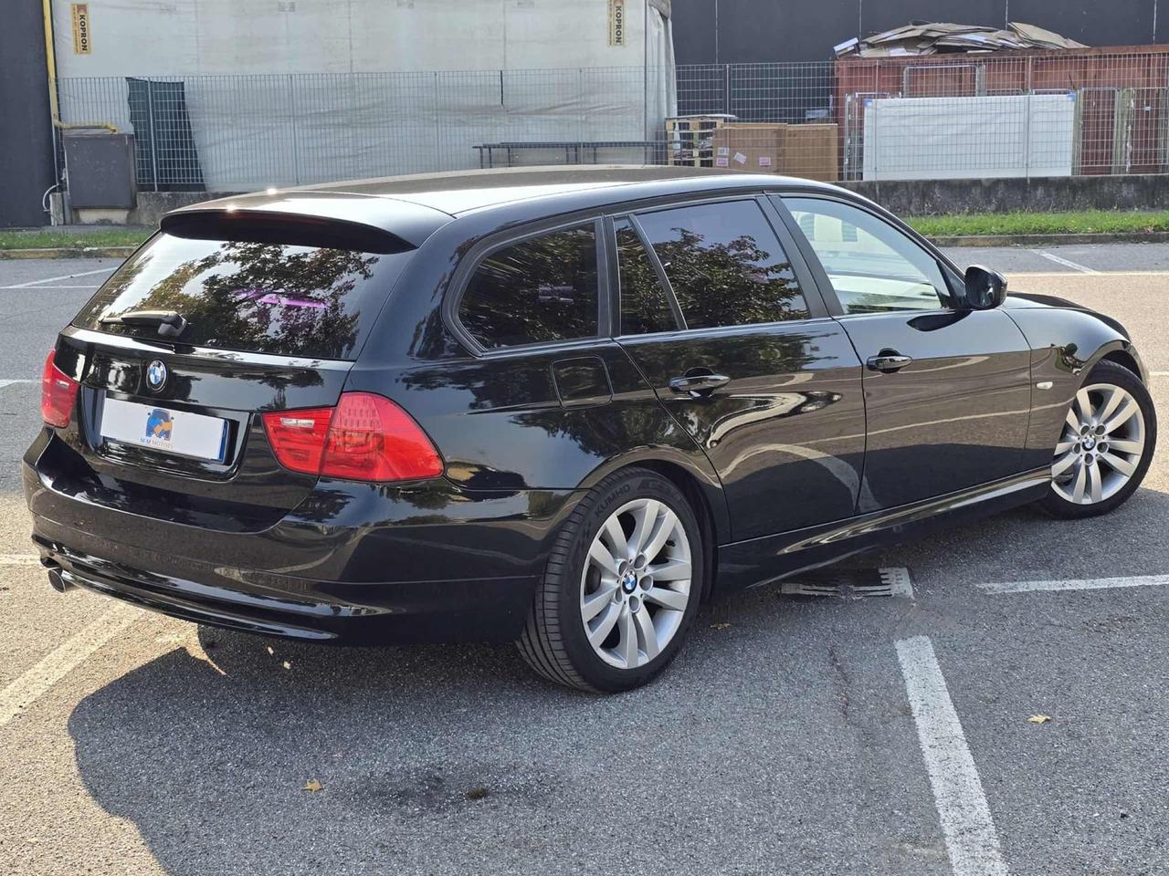 BMW 320 d Touring Attiva