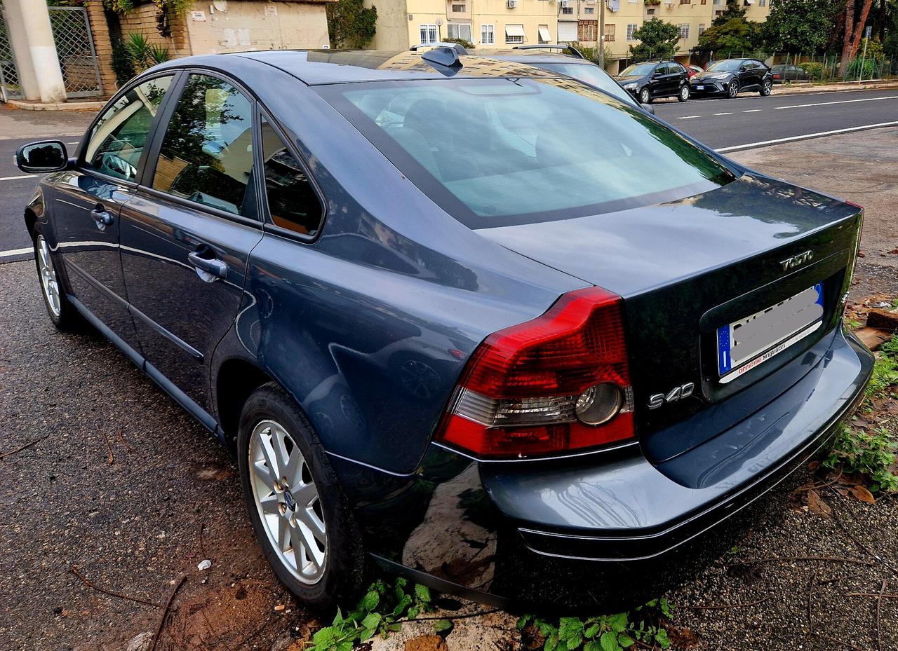 Volvo S40 2.0 D cat Momentum