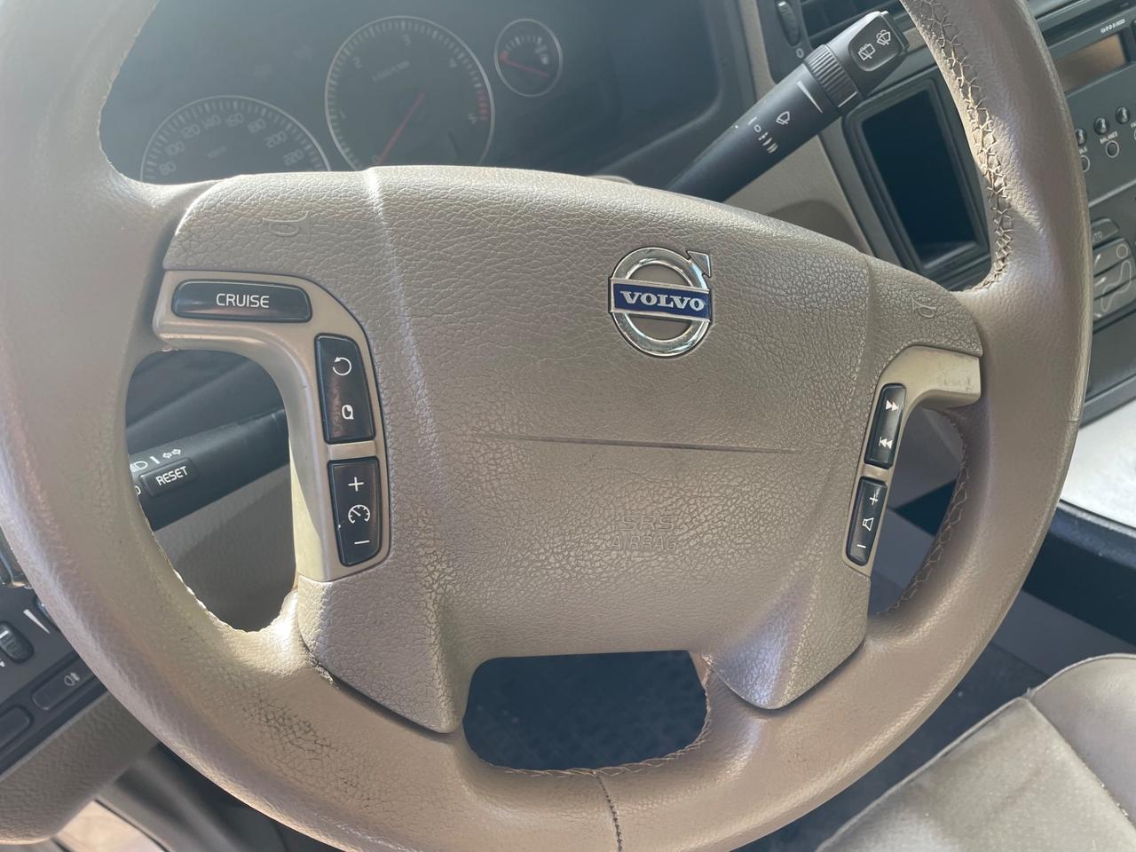 Volvo V70/XC70 V70 2.4 D 20V (130CV) cat Summum