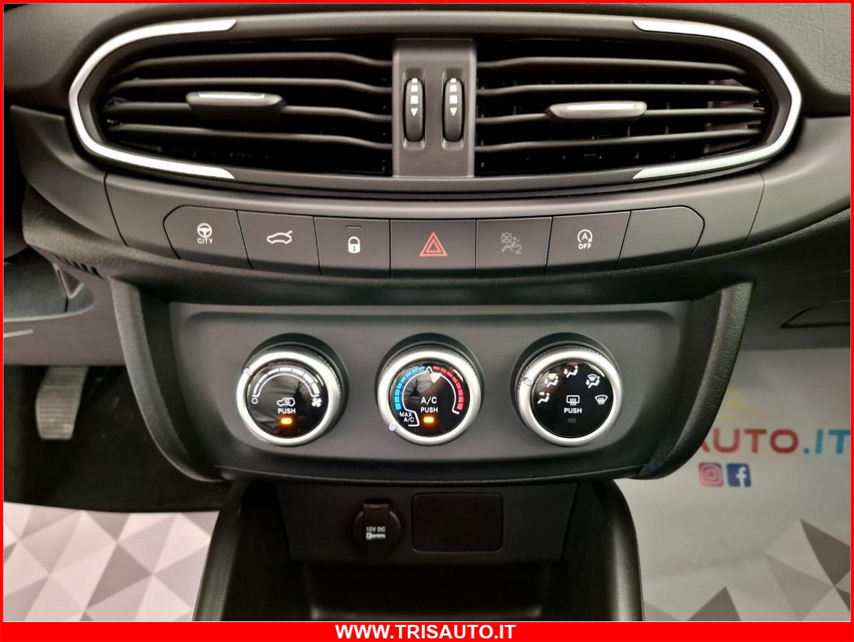 FIAT Tipo 1.6 Mjt Berlina NEOPATENTATI (ANDROID+APPLE)