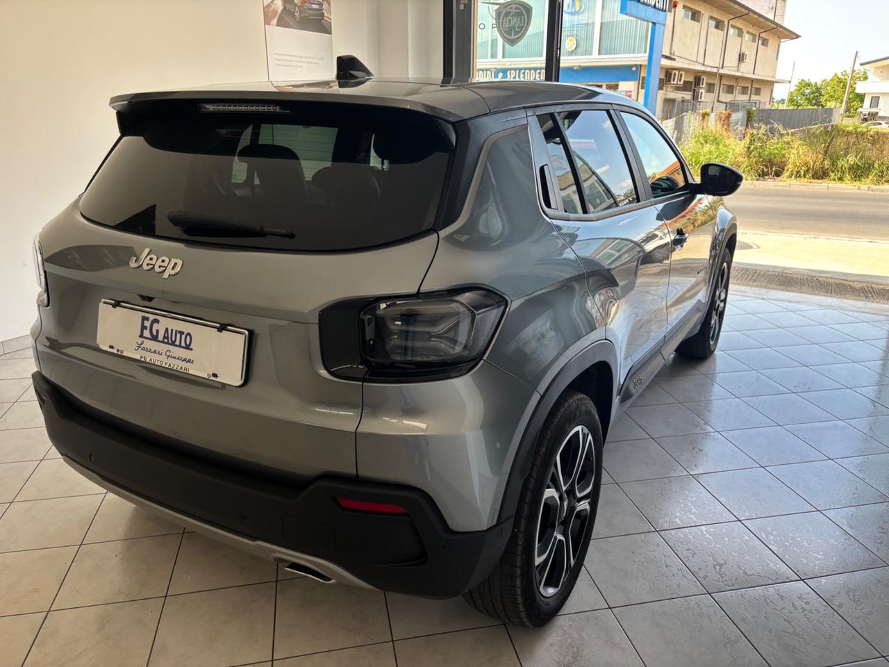 Jeep Avenger 1.2 Turbo 100 CV MHEV Summit