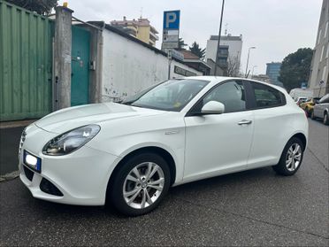 Alfa Romeo Giulietta 1.4 Turbo 105 CV - ok neopatentati