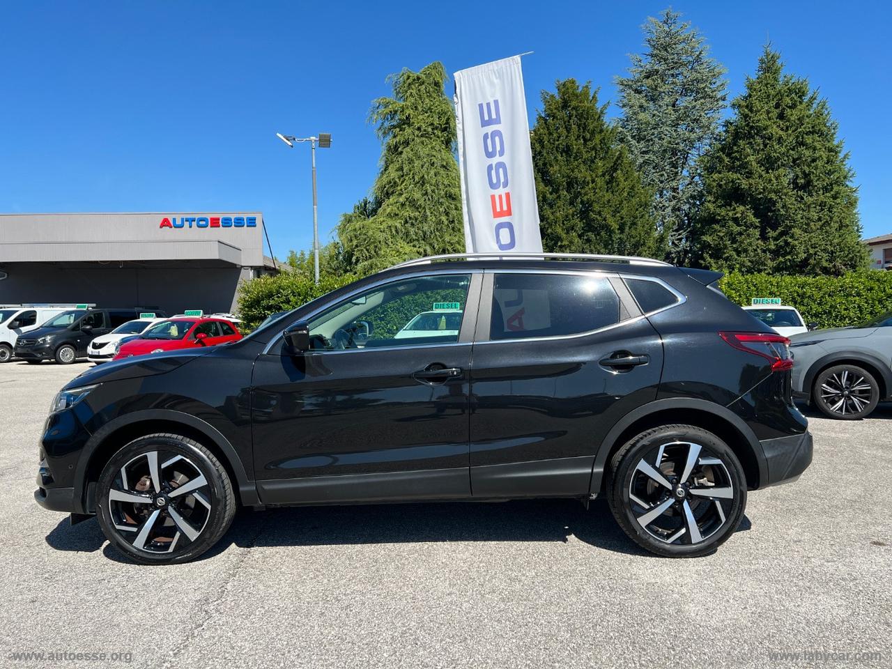 NISSAN Qashqai 1.2 DIG-T Tekna