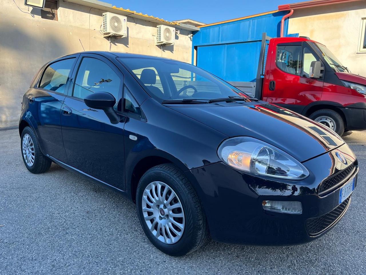 Fiat grande punto 5P-1.2 benz-km 50000-2017
