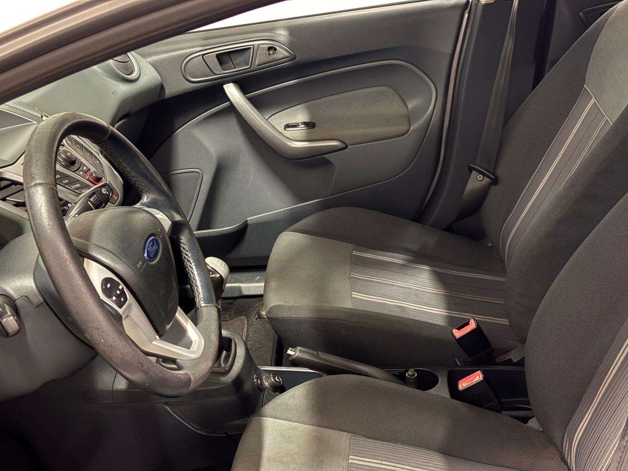 Ford Fiesta 1.4 5 porte Bz.- GPL Titanium