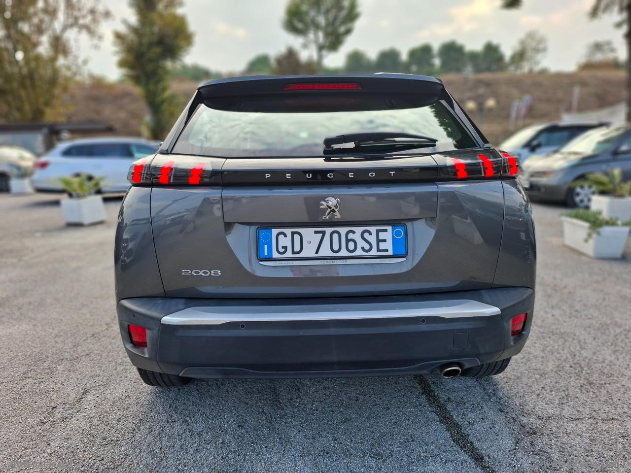 PEUGEOT 2008 BlueHDi 110 S&S Active