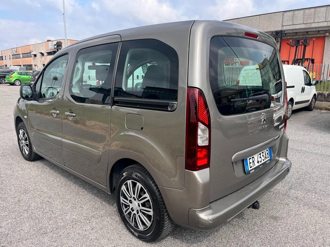 Peugeot Partner Tepee 1.6 HDi 92CV Outdoor