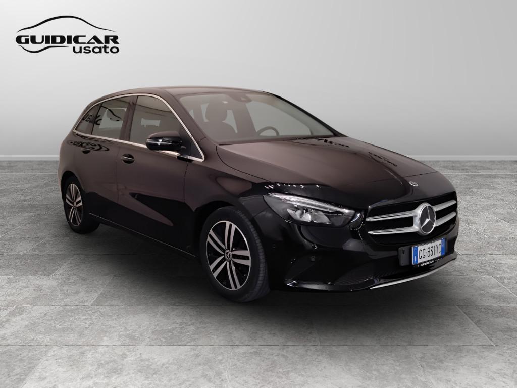Mercedes-Benz Classe B - W247 2018 - B 180 d Sport auto
