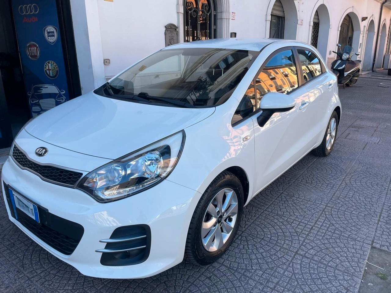 Kia Rio 1.1 CRDi 5p. Cool