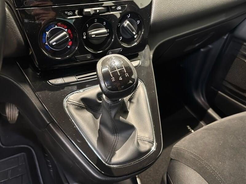 Lancia Ypsilon 1.3 MultiJet 95cv Silver