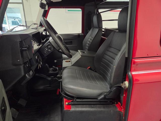 LAND ROVER Defender 90 TDI 300 ARIA CONDIZIONATA 7 POSTI