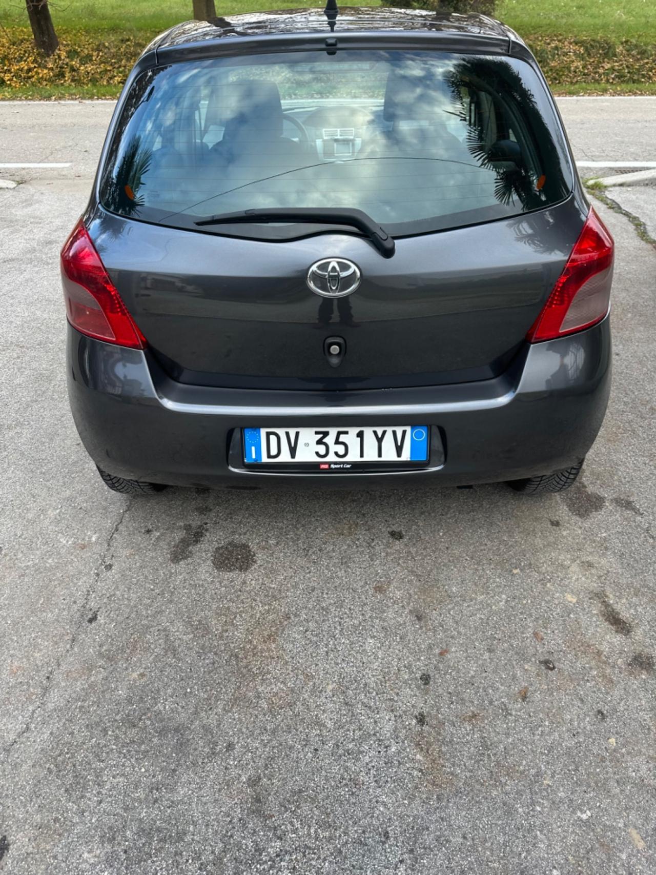 Toyota Yaris 1.3 5 porte