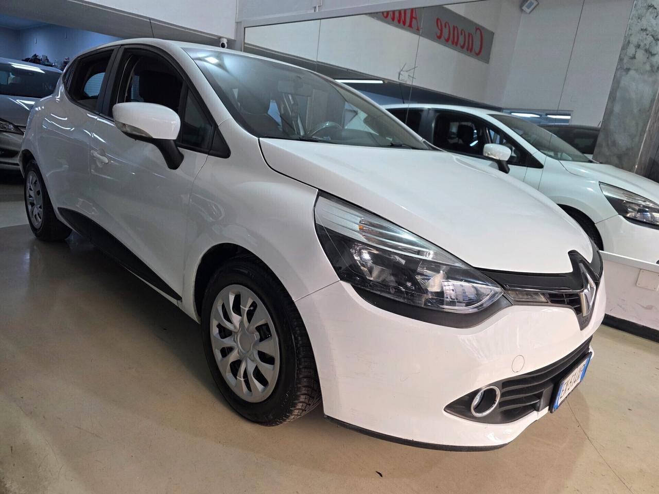 Renault Clio 1.2 NAVI 75CV Full Optional