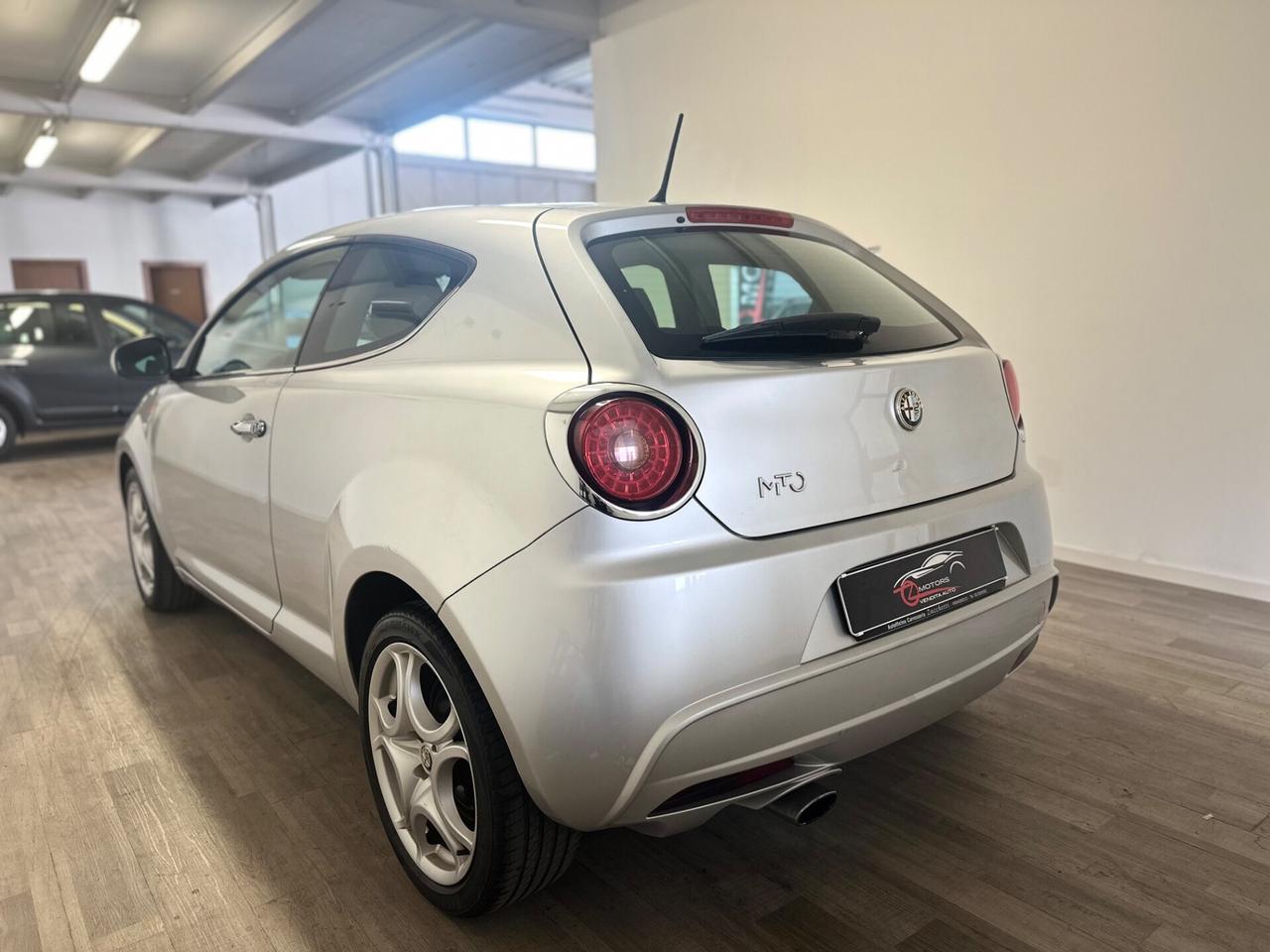 Alfa Romeo MiTo 1.6 JTDm-2 S&S Distinctive Sport Pack NEOPATENTATI