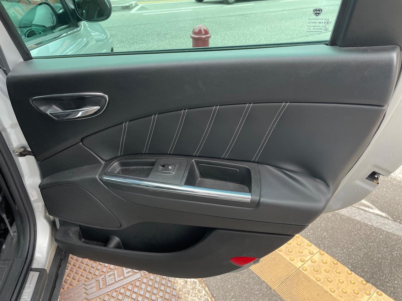 Lancia Delta 1.4 T-Jet 120CV/1PROP/GARANZIA 12 MESI