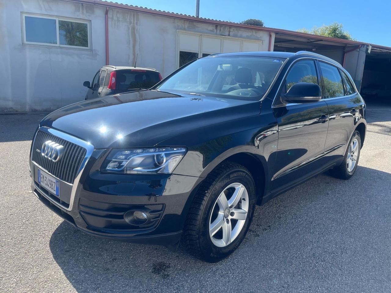Audi Q5-2.0 tdi/170 cv-s.tronic-4X4-2012