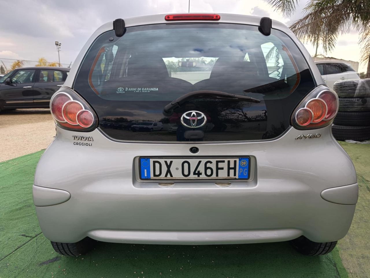 Toyota Aygo 1.0 12V VVT-i 5 porte - 2009