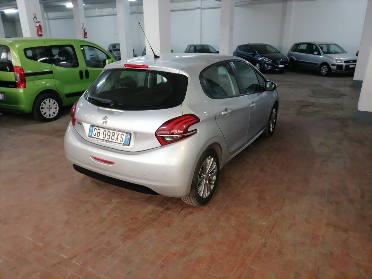 Peugeot 208 1.2 vti 82cv 5p allure Ok Neop.