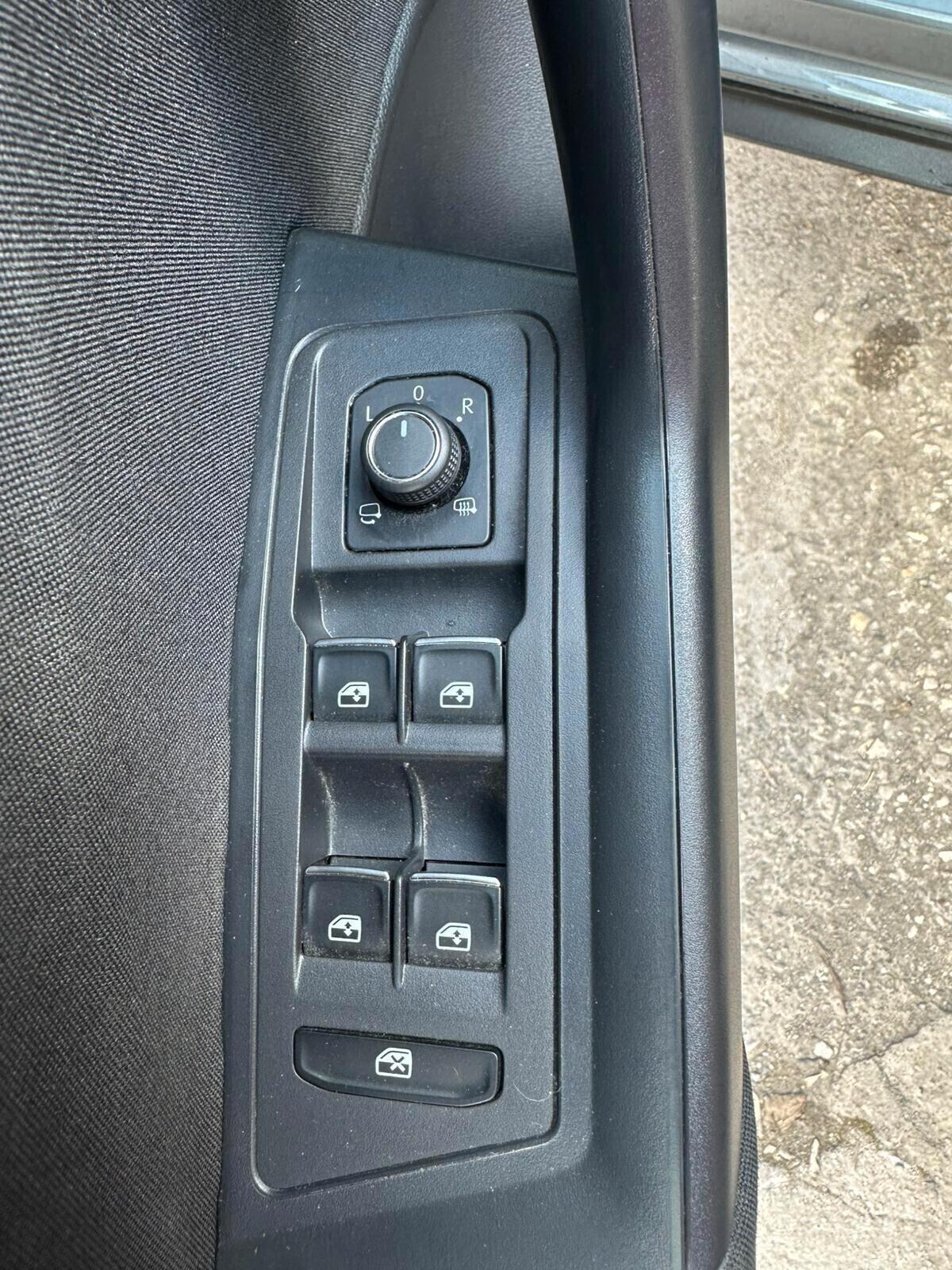 Volkswagen T-Roc 1.0 TSI Business BlueMotion Technology - UFFICIALE - POCHI KM - OK NEOP