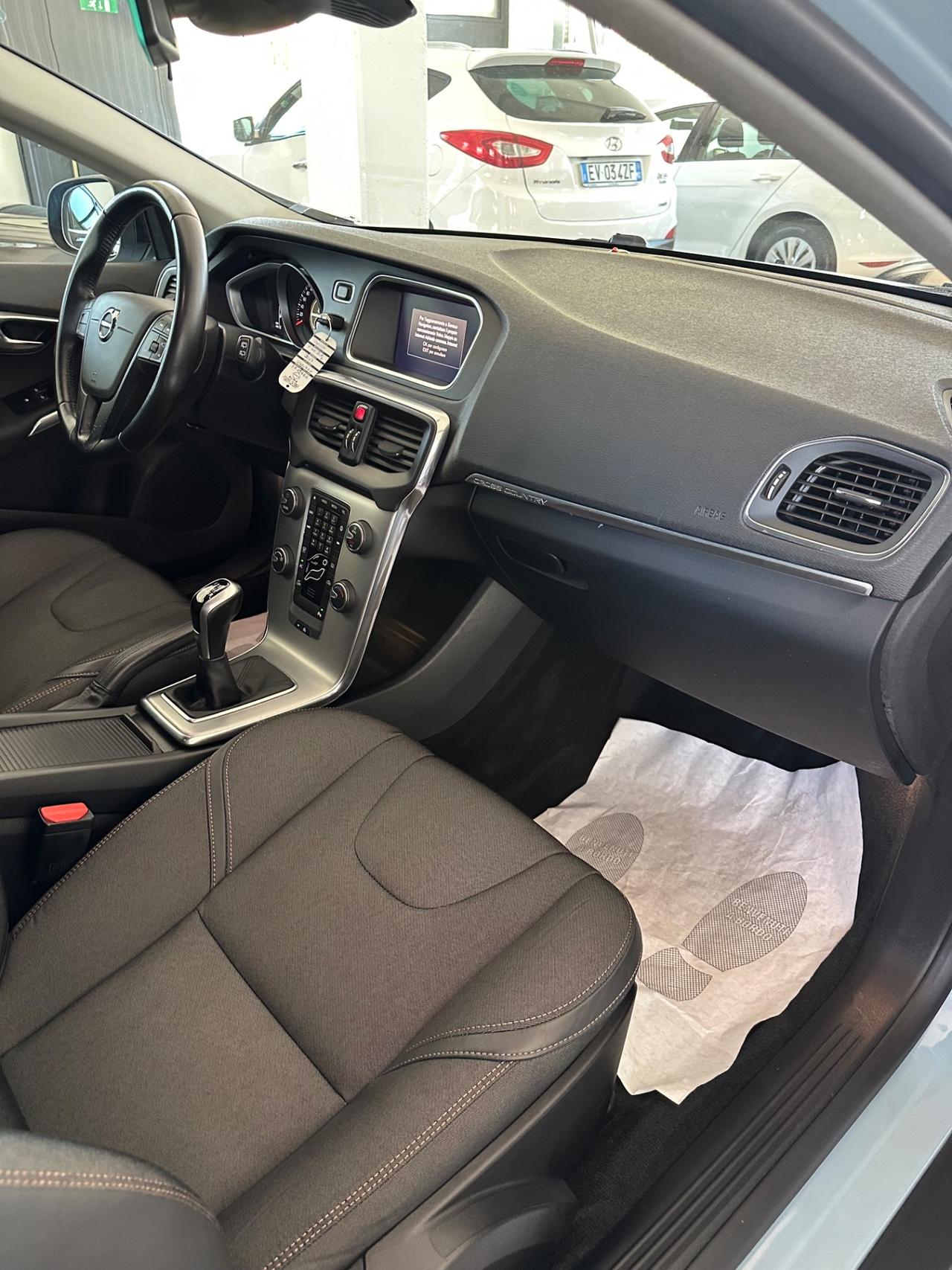 Volvo V40 Cross Country D2 Pro