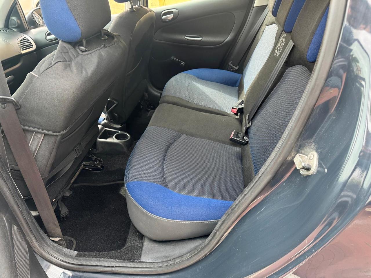 Peugeot 206 2012 1.1 BENZ/GPL 60CV 5p.