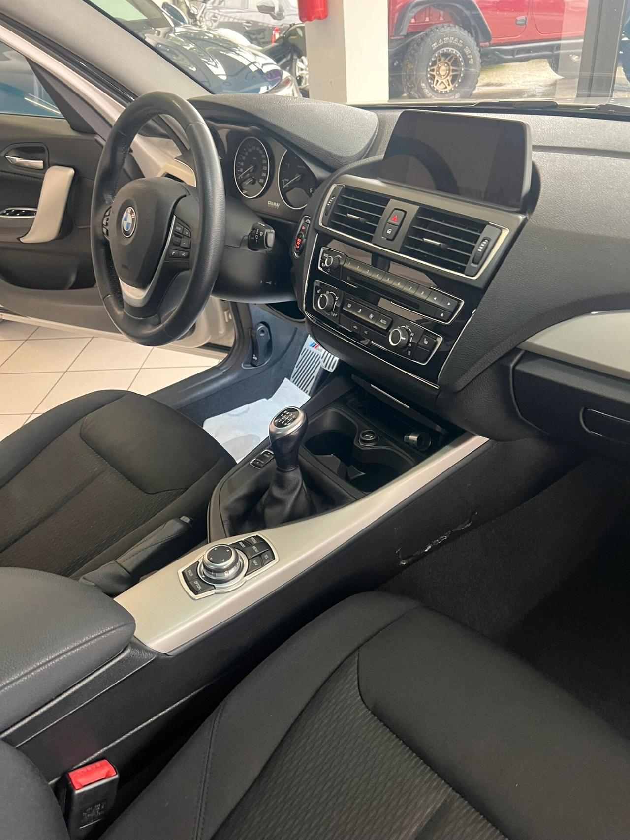 Bmw 116 116d 5p. Msport