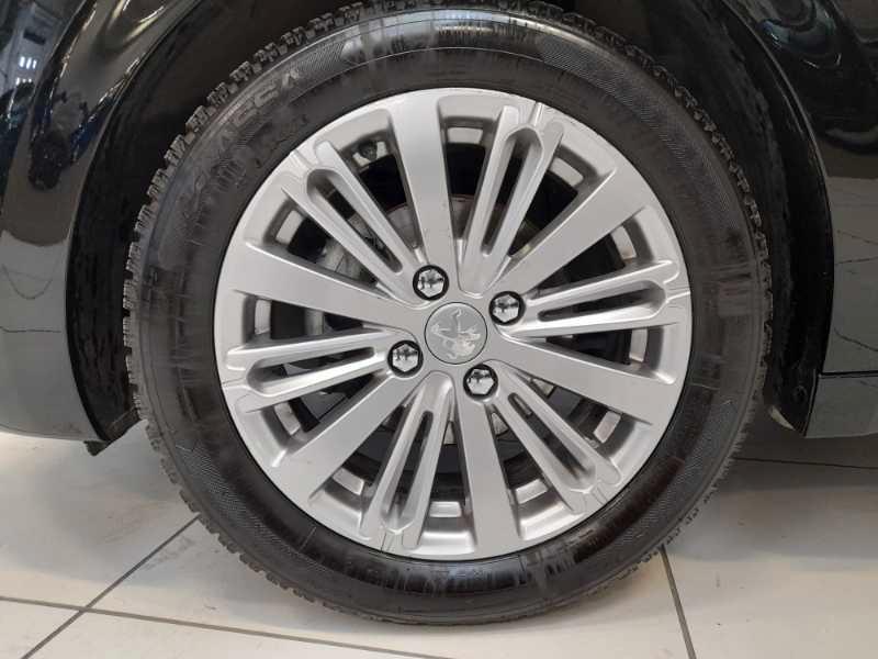 PEUGEOT 208 - 208 1.2 puretech Active s&s 82cv 5p neopatentati