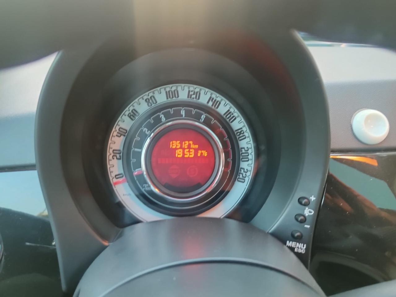 Fiat 500 1.2 Benz. Lounge TETTO PANORAMICO.