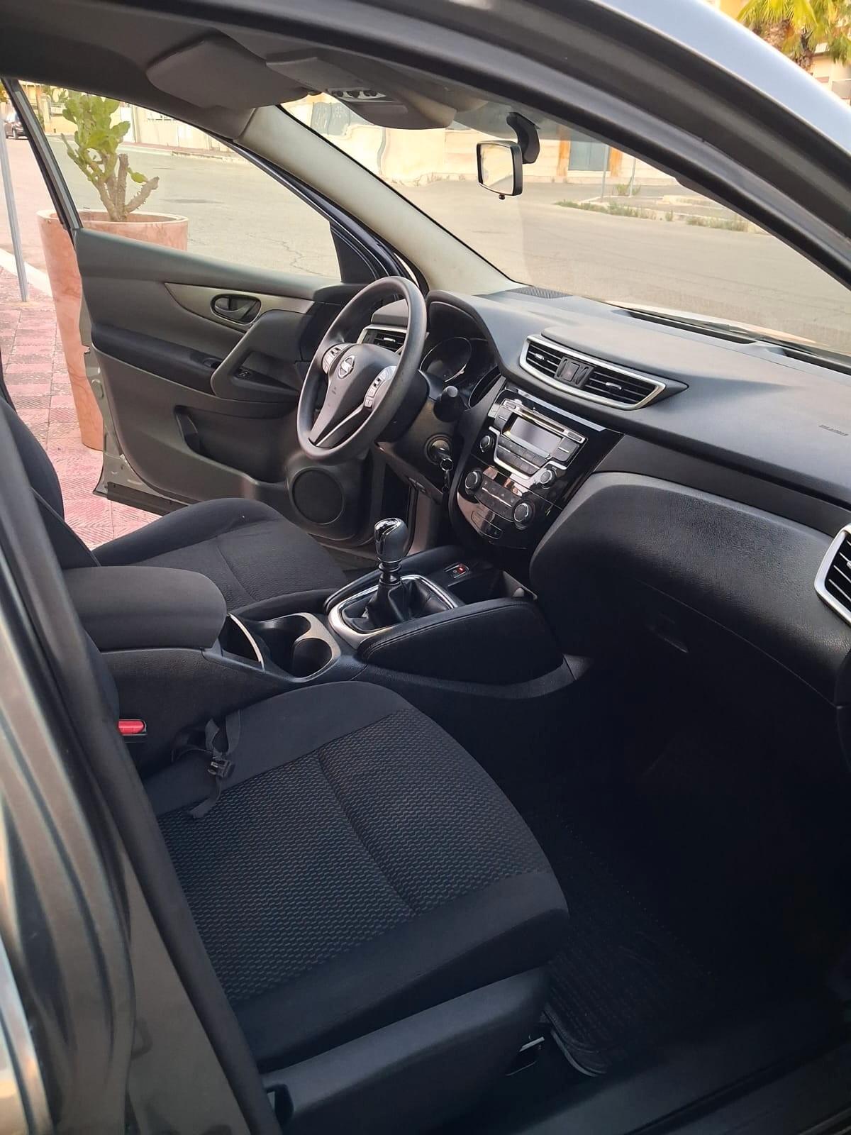 Nissan Qashqai 1.6 dCi 4WD Visia