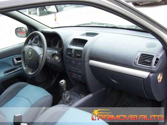 RENAULT Clio 1.2 16V cat 3 porte Limited