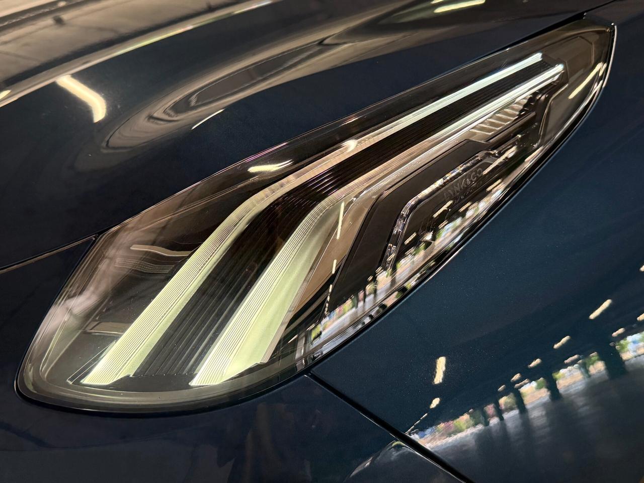 Lynk&co 01 PHEV More