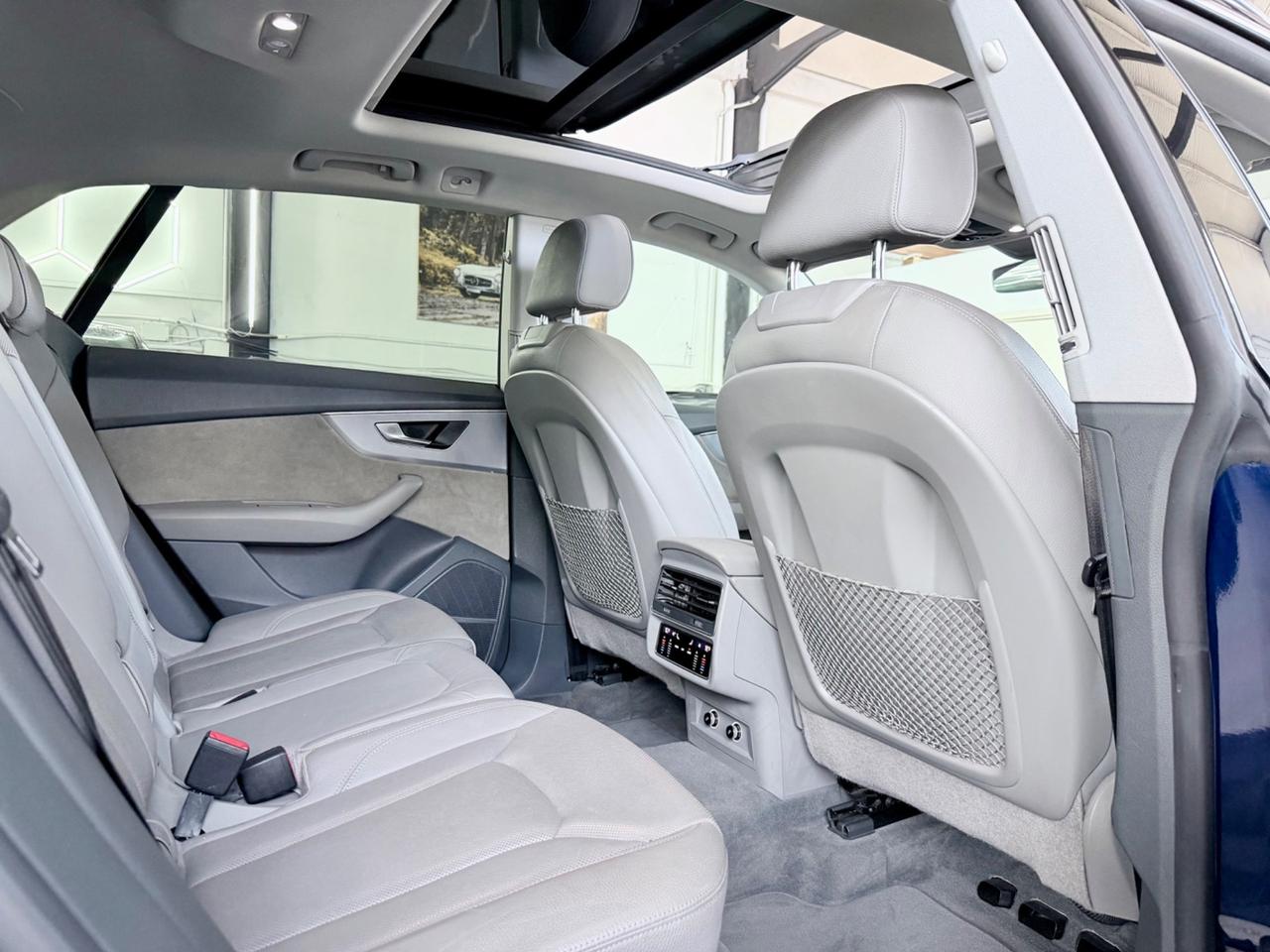 Audi Q8 50 TDI quattro tiptronic S-LINE PANORAMICO