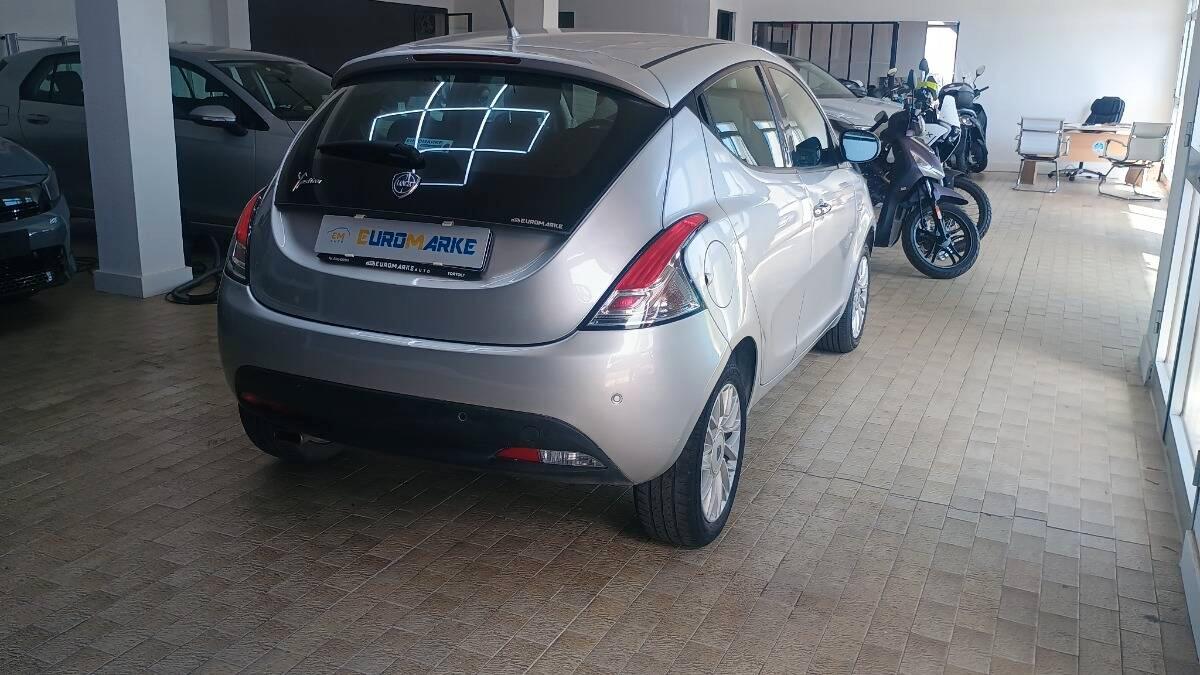 Lancia Ypsilon 1.2 8v Gold c CL 69cv E6