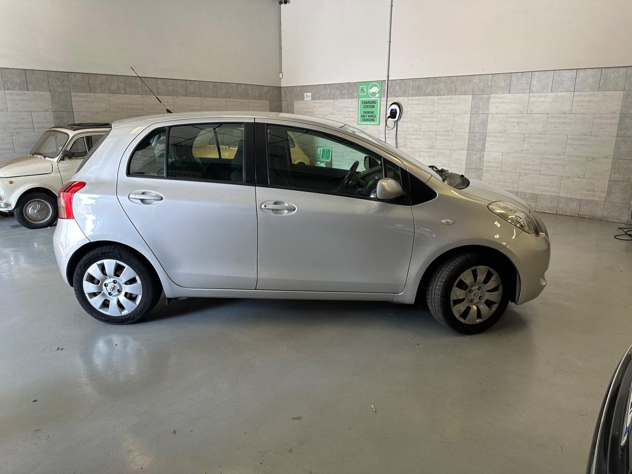 Toyota Yaris UNICO PROPRIETARIO