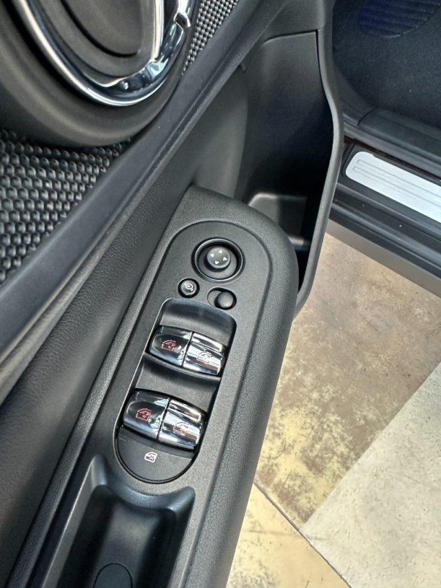 MINI Clubman 2.0 Cooper D Hype Auto - LED-Tetto-Carplay-Camera