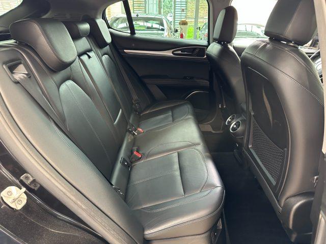 ALFA ROMEO Stelvio 2.2 Turbodiesel 180 CV AT8 Q4 Business - 20"