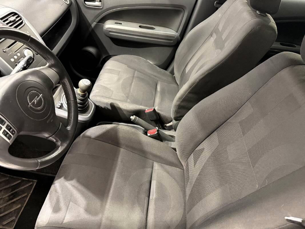 Opel Agila 1.2 16v Enjoy Gpl-tech 86cv