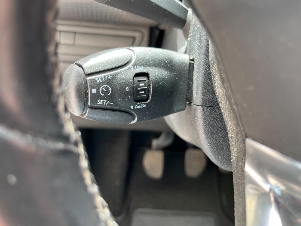 Peugeot 2008 BlueHDi 100 Allure