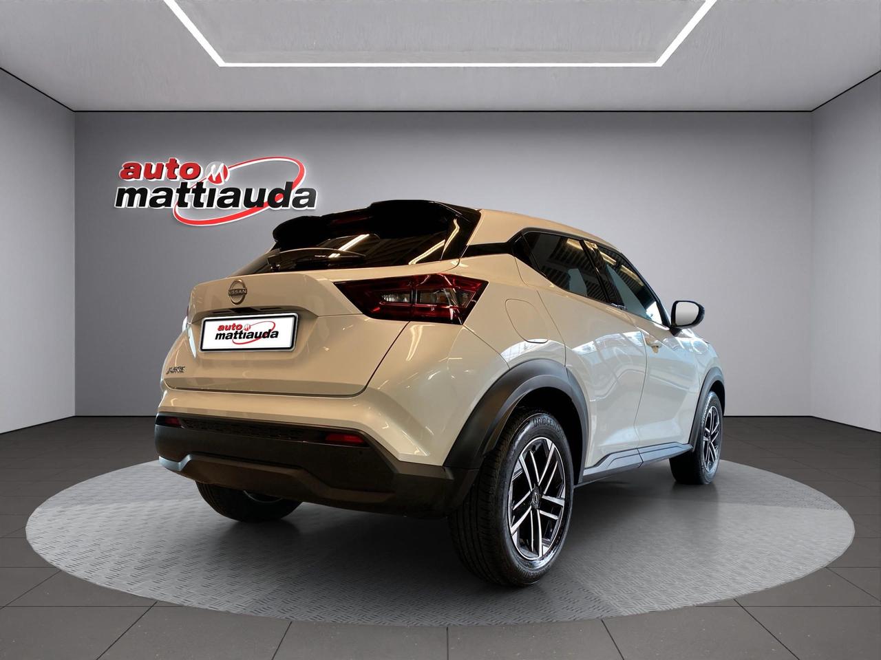 Nissan Juke 1.0 dig-t N-Connecta 114cv dct