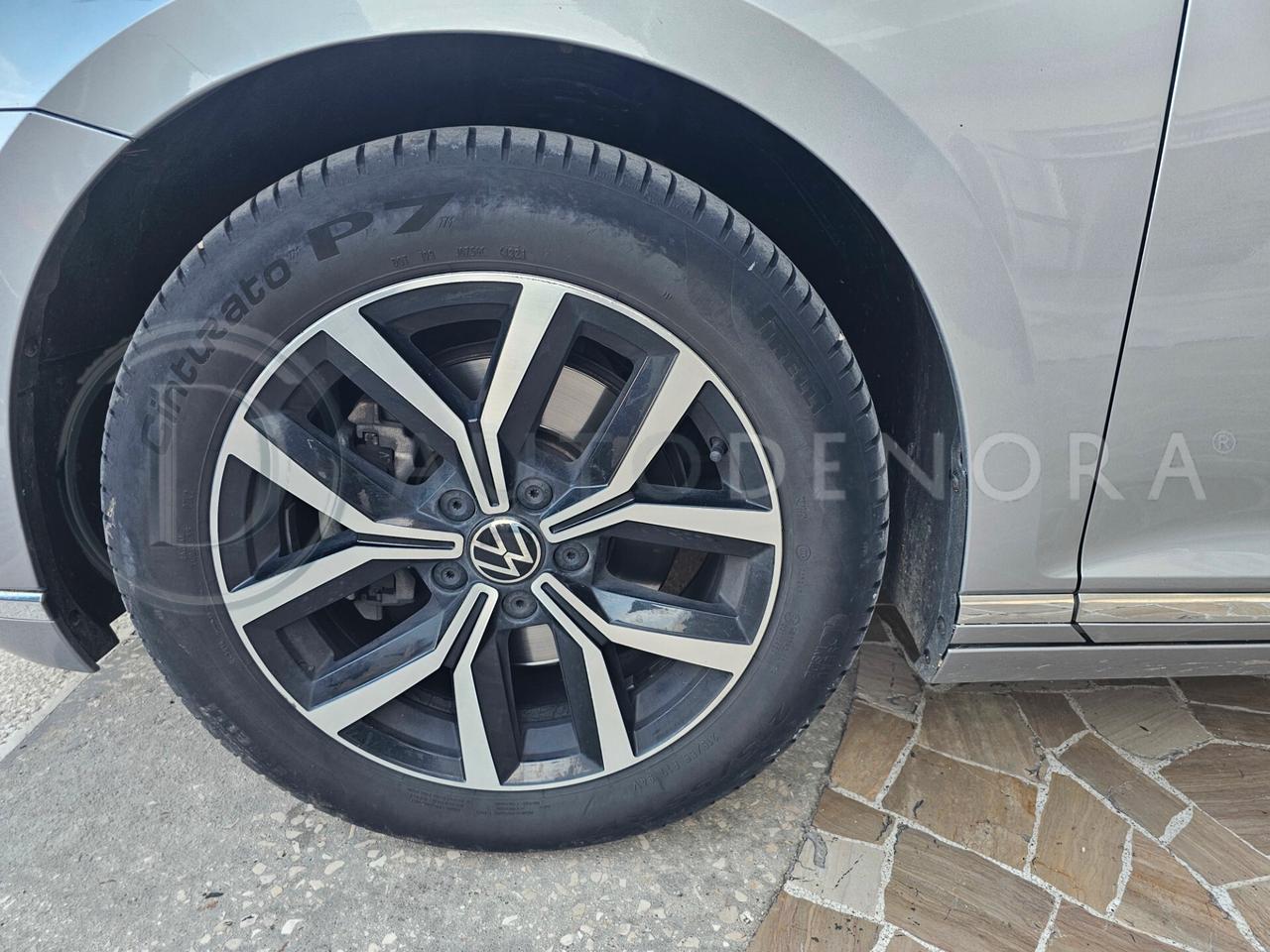 Volkswagen Passat Variant 2.0 TDI SCR EVO Executive#LED#NAVI#PELLE#CARPLAY