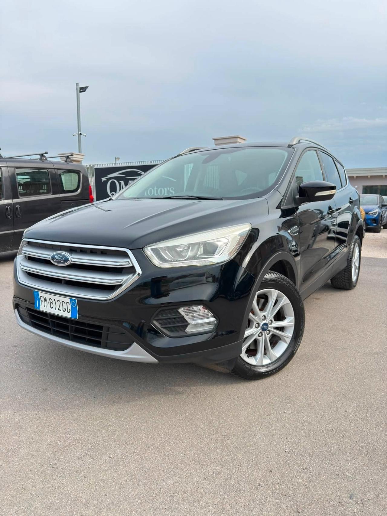 Ford Kuga 1.5 TDCI 120CV S&S 2WD Powershift ST-Line Business