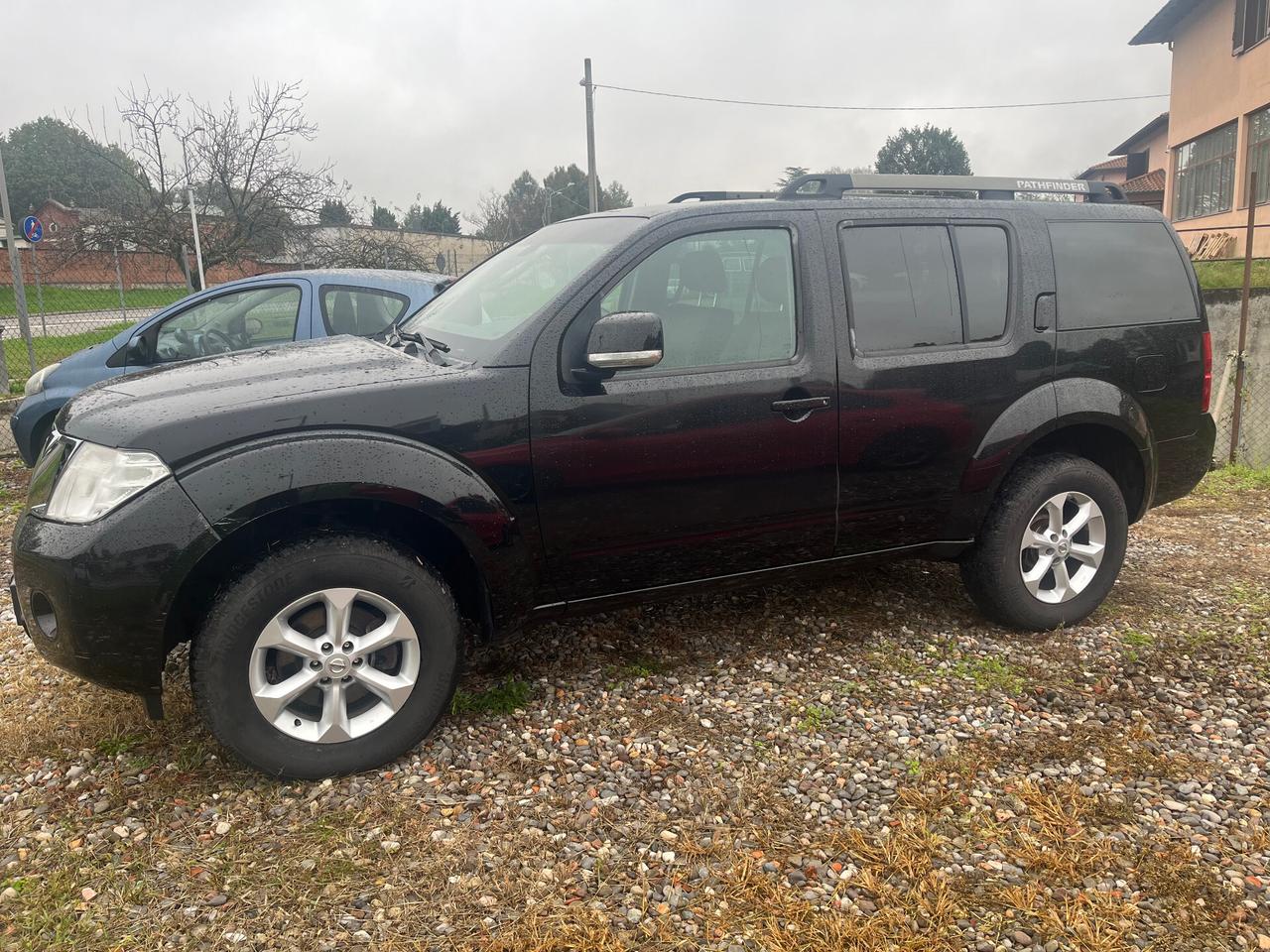 Nissan Pathfinder 2.5 dCi Sport - Si Permuta