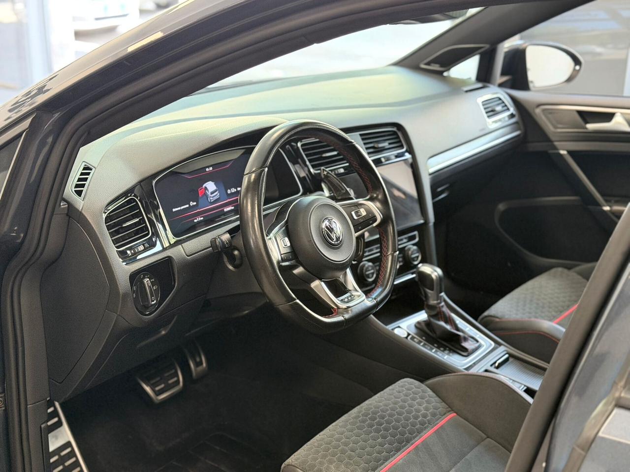 Volkswagen Golf GTI Performance 2.0 245 CV TSI 5p. BMT