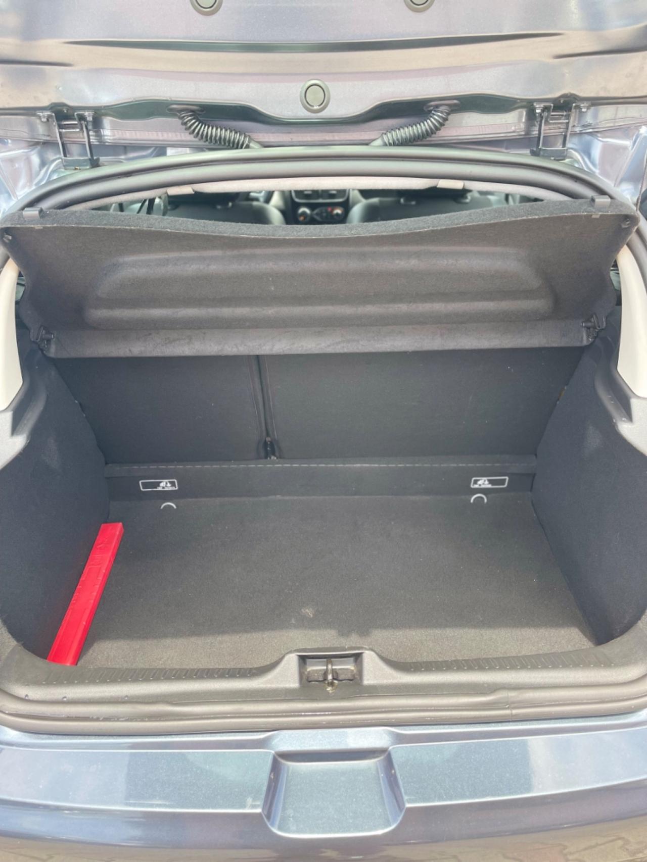 Renault Clio dCi 8V 90 CV 5 porte Moschino Intens