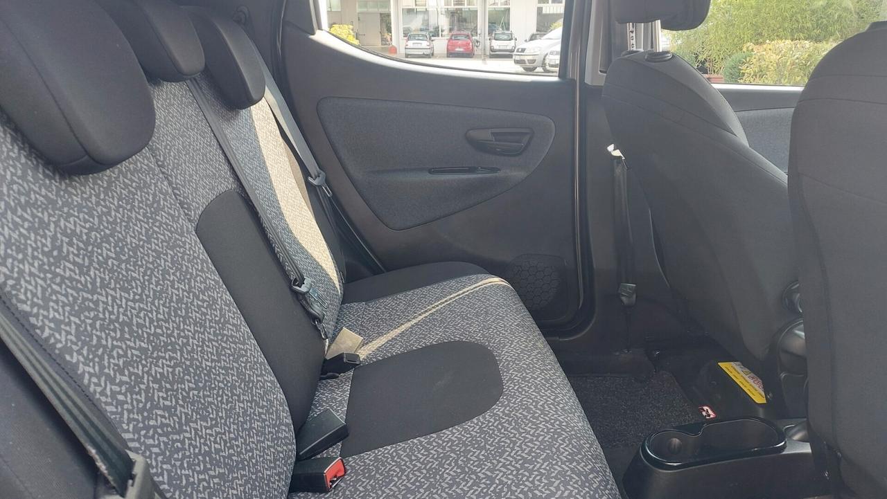 Lancia Ypsilon 1.0 FireFly 5 porte S&S Hybrid Silver Plus